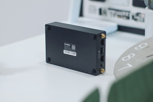 拥有官方多系统支持的盒子 Station P2 迷你主机体验